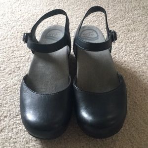 **Like New** Dansko Leather Clogs